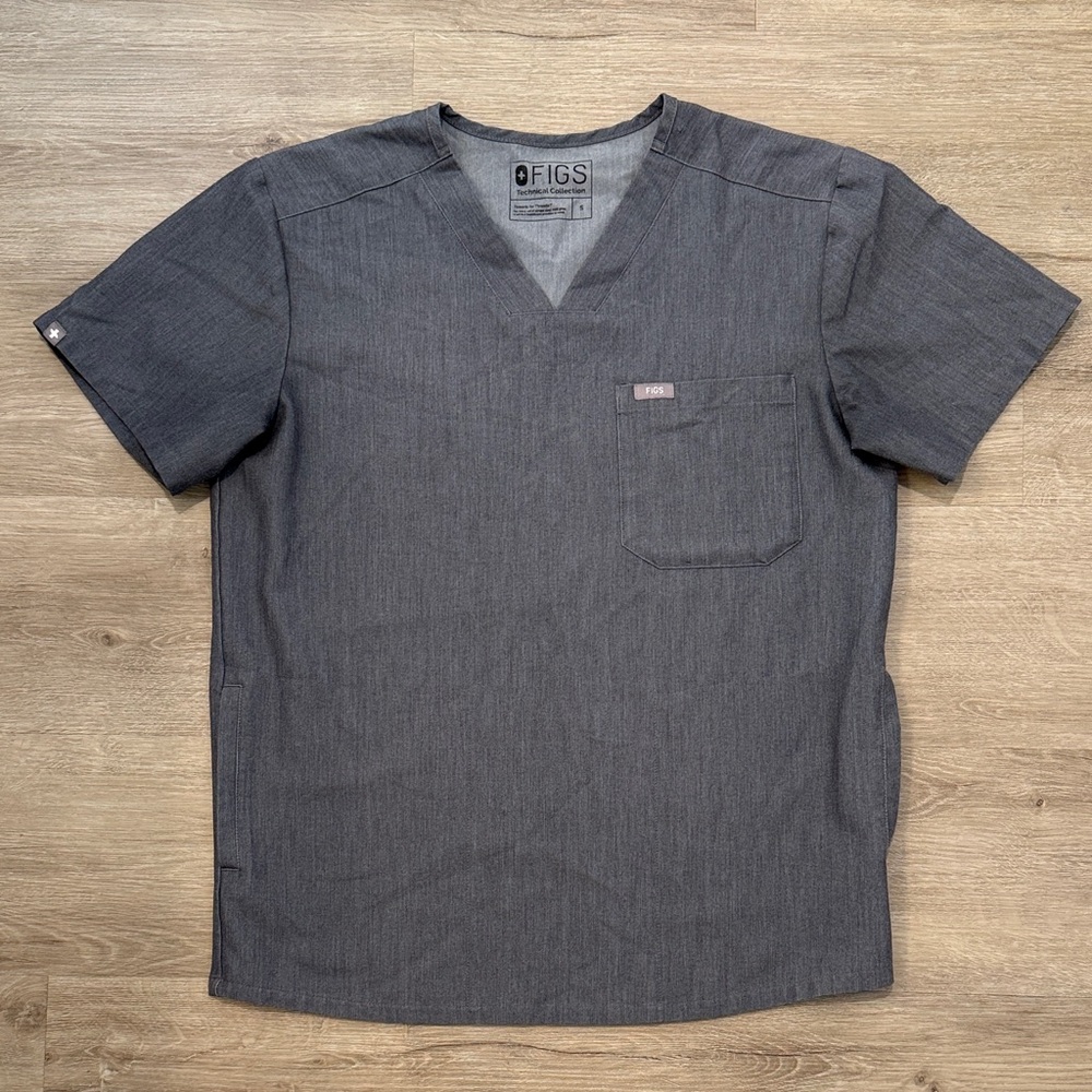 Figs Men's Charcoal Short Sleeve Tee